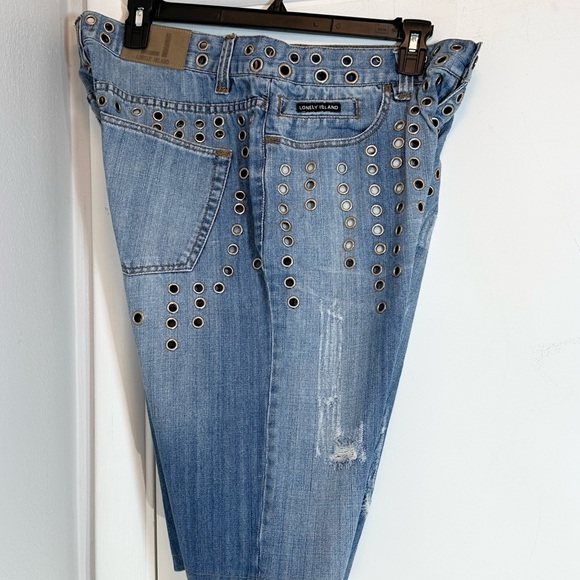 Lonely Island Distressed Cotton Denim Blue Jean Shorts 36 waist like new - Picture 4 of 14